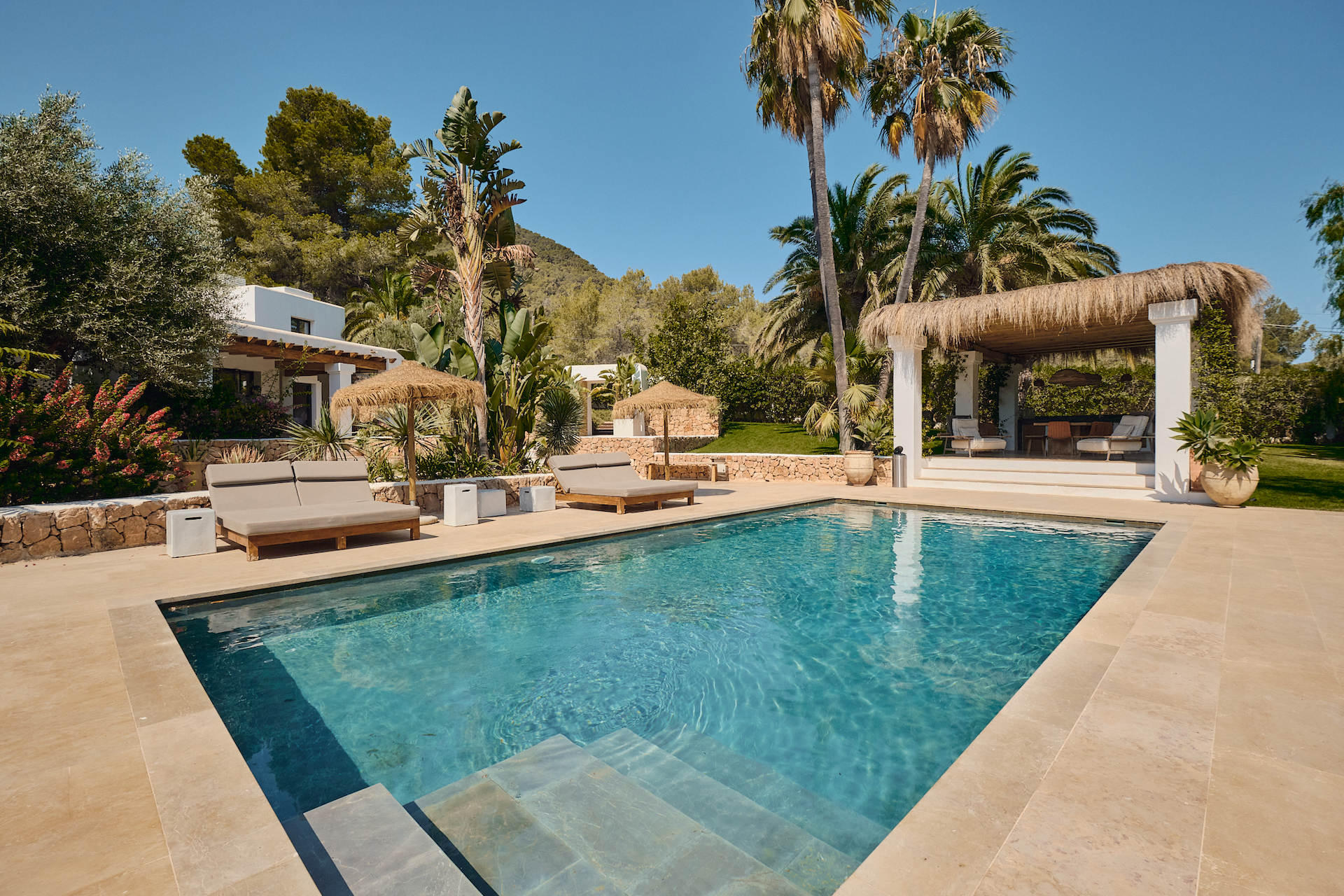 Resa Estates finca campo san jose Ibiza pool 2.jpg